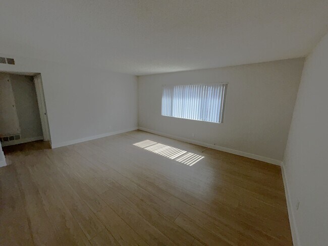 Building Photo - Kala Kai