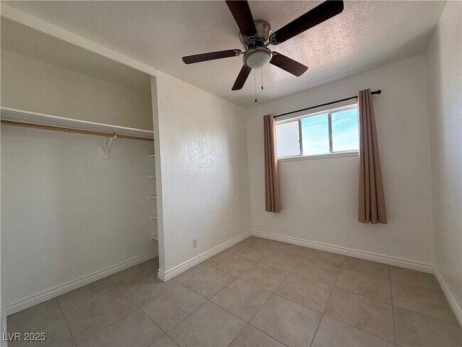 Building Photo - 2721 N Webster St