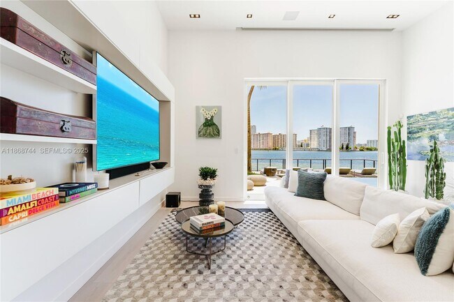 Building Photo - 3916 Island Estates Dr