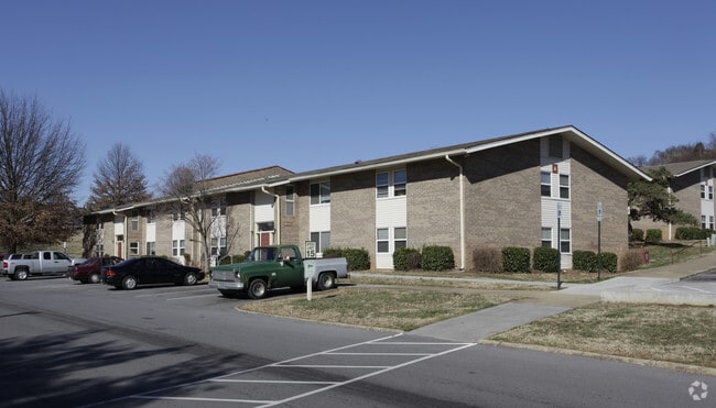 1040 Stonegate Rd - StoneCrest - StoneCrest