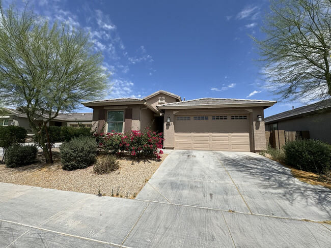 Primary Photo - Stunning 4-Bedroom, 2-Bath Home in Tolleson