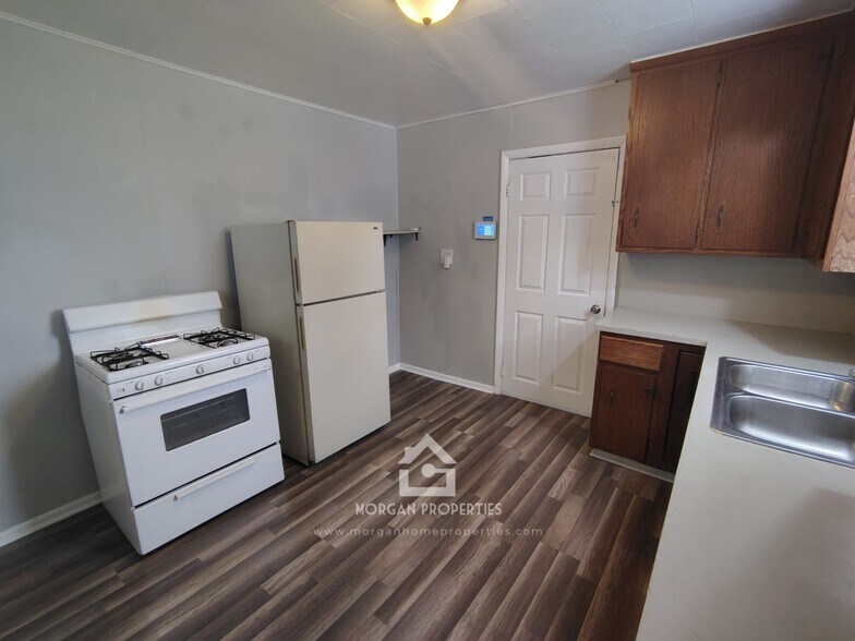 Building Photo - 2201 Central Ave