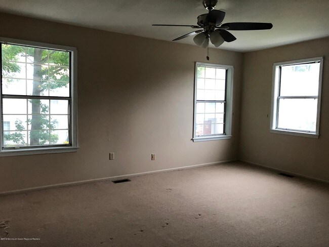Building Photo - 76 Foxwood Pl