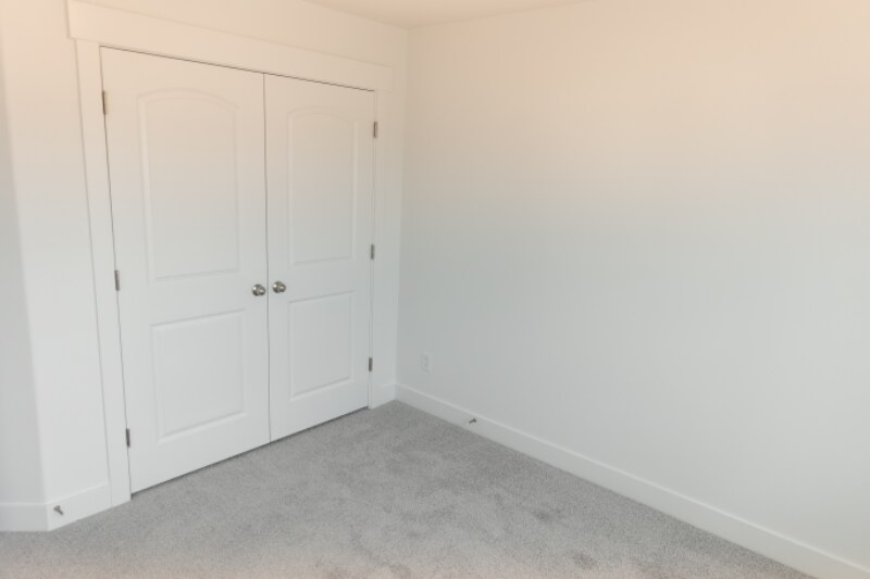 Building Photo - 1295 W Caine Dr