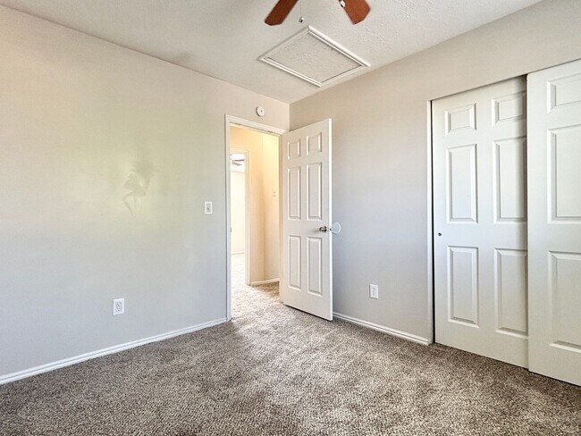 Building Photo - Awesome Salt Lake Home Near Airport!