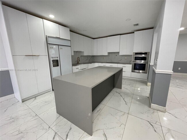 Building Photo - 9244 SW 227th Ln