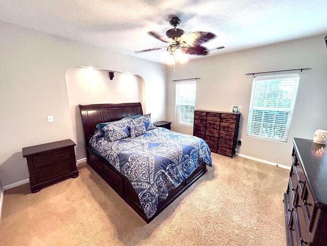 Building Photo - 6140 Sowerby Ln