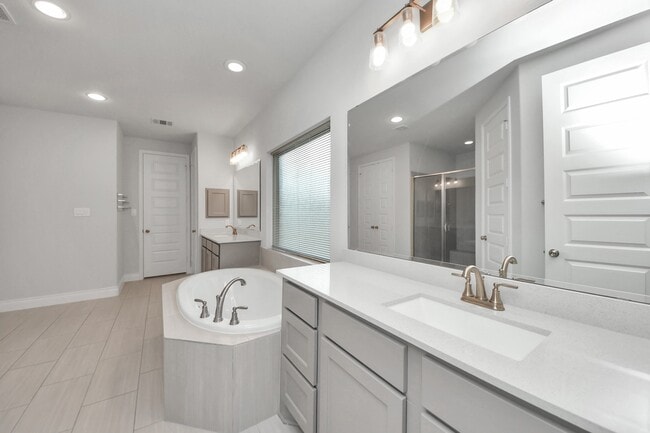 Building Photo - 28907 Ridge Valley Ct