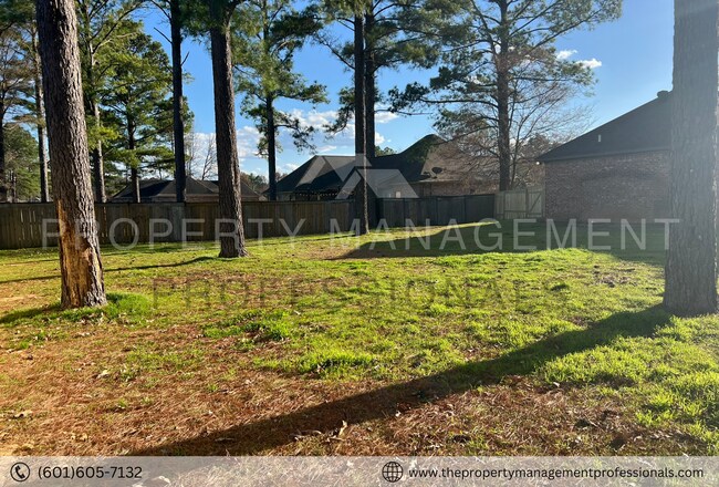 Building Photo - 116 Cedar Green Dr