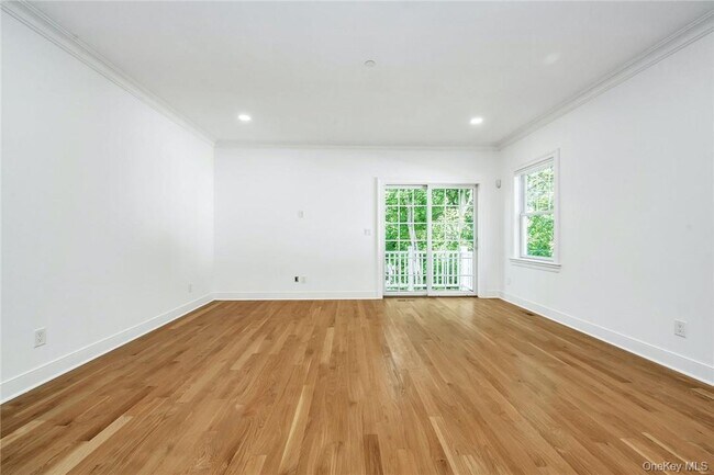 Building Photo - 233 Lincoln Ave