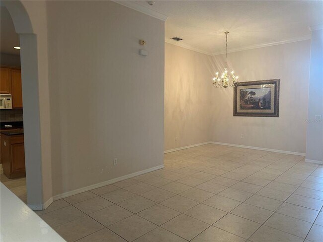 Building Photo - 10645 Weeping Elm Bend