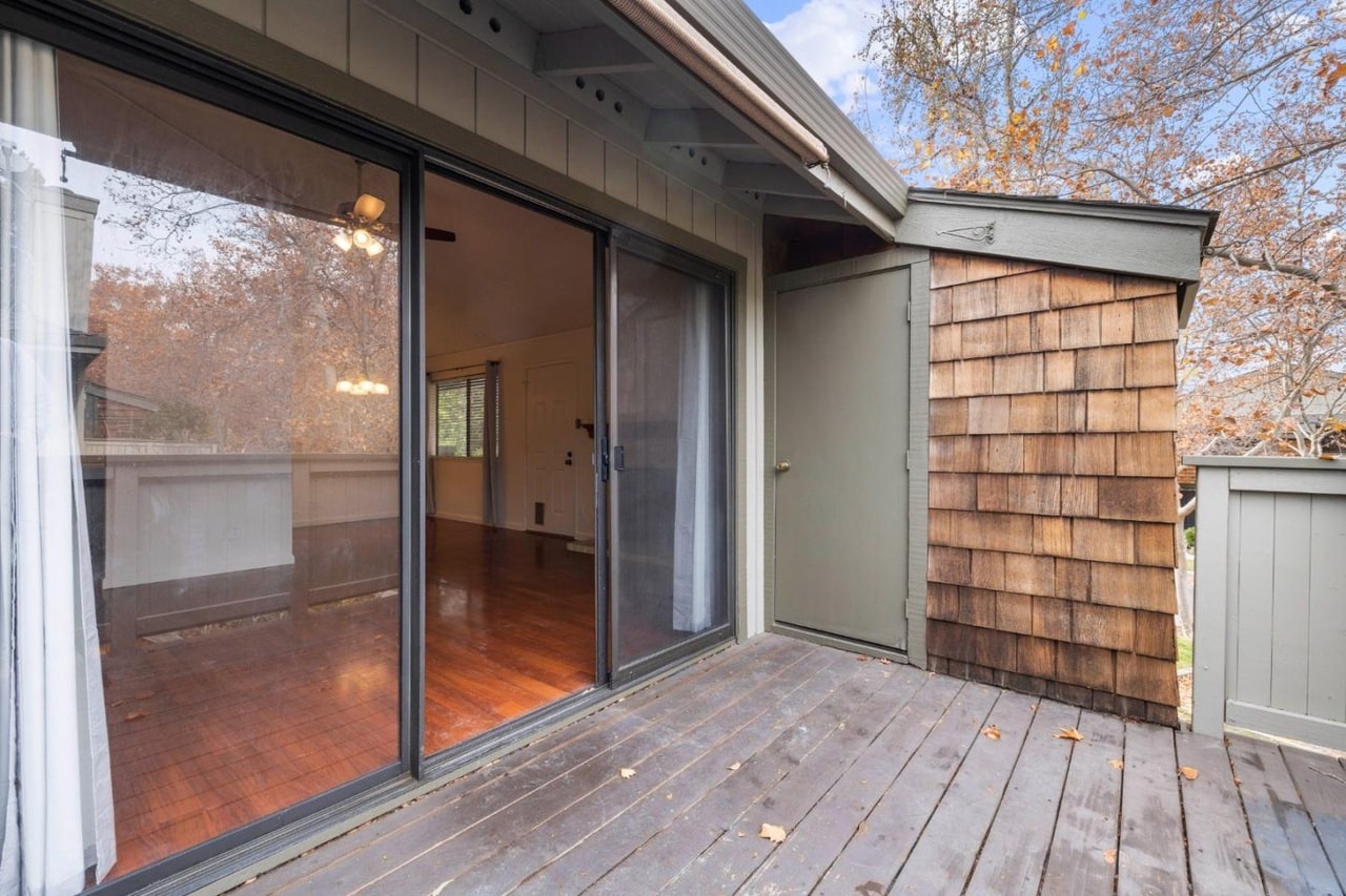 Balcony - 2008 La Terrace Cir