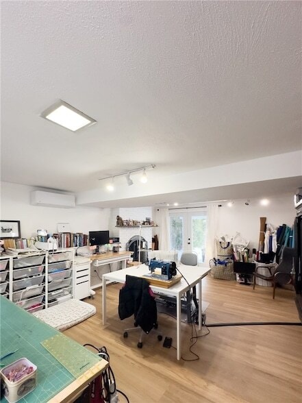 Building Photo - 14 Pocahontas Dr