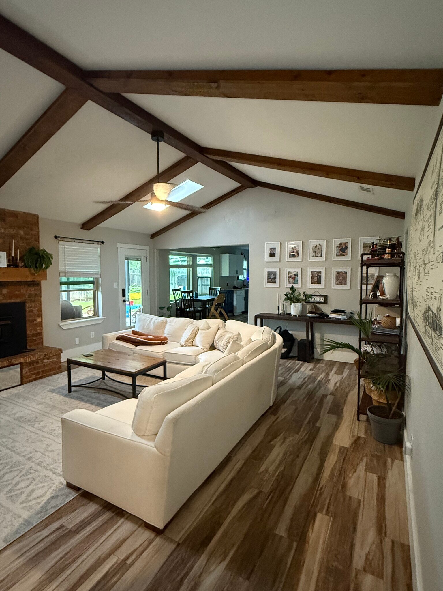 Living room - 7509 Jean Ann Dr