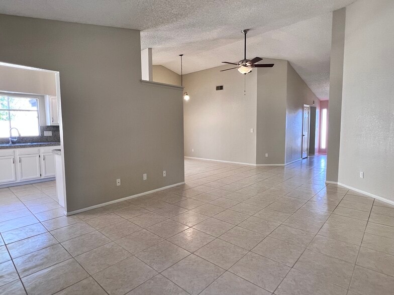 Building Photo - 3782 E Acoma Dr