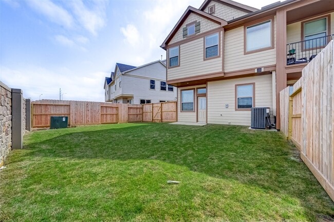 Building Photo - 5039 Pr Ter Ln