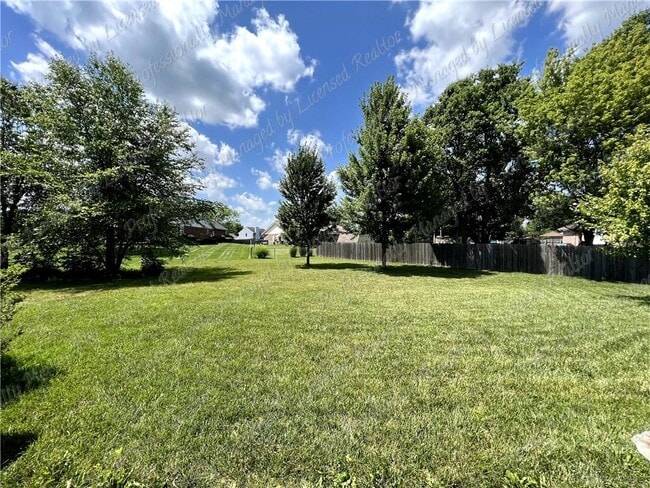 Building Photo - 6353 Charlotte Ct