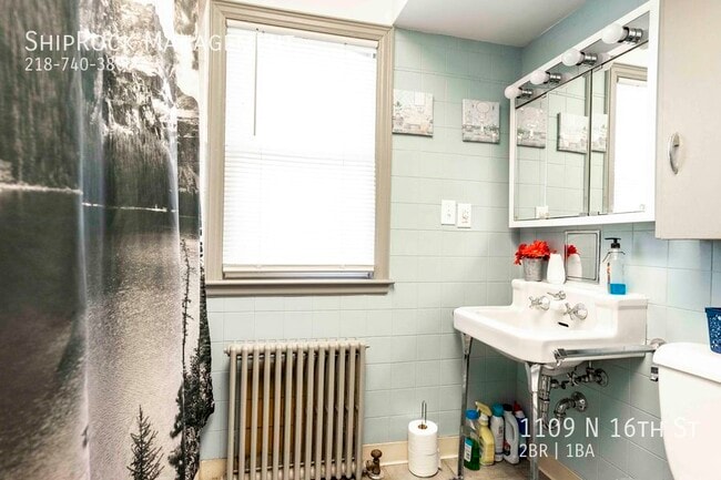 Building Photo - 1109 N 16th St