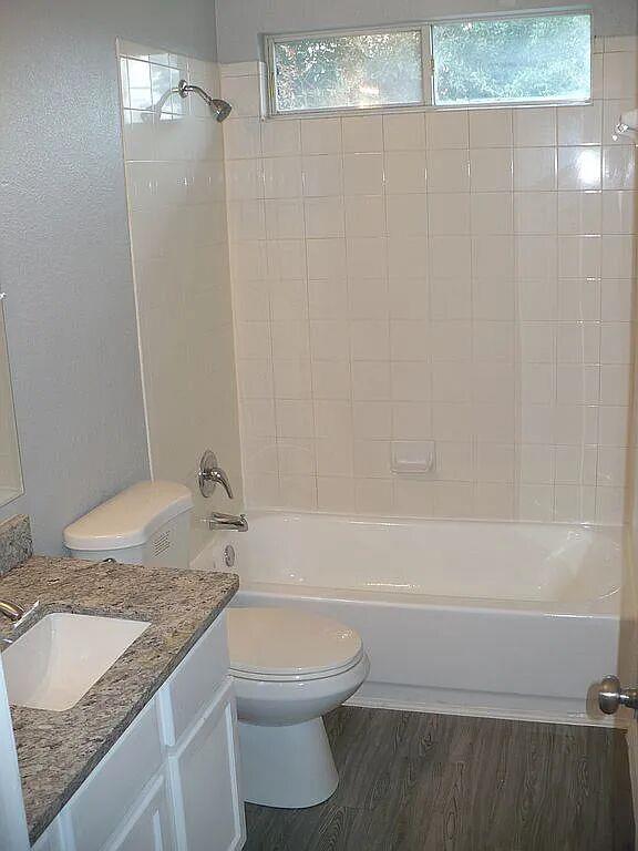 Building Photo - 1200 Kenneys Way