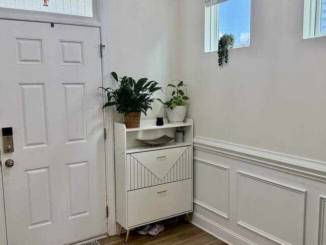 Building Photo - Like new home in Harrisburg!!