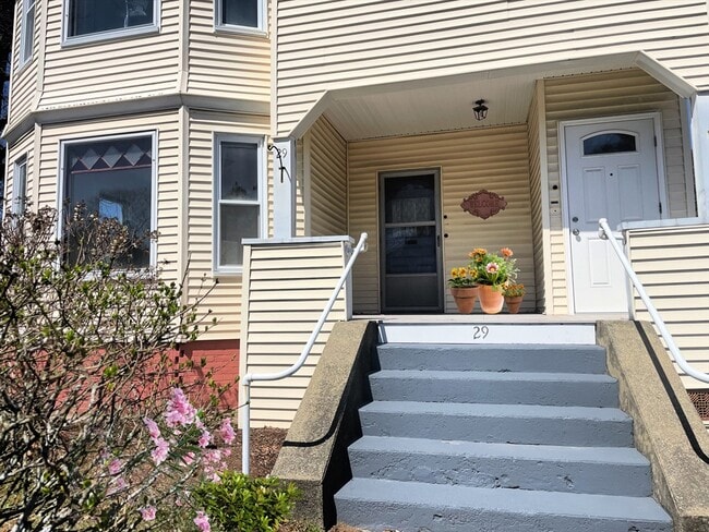 Building Photo - 29 June St