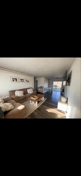 Building Photo - 111 Green Acres Dr