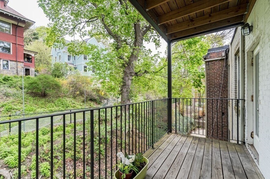 Building Photo - 21 Westbourne Ter