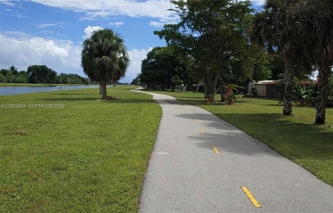 Building Photo - 581 NW 185th St