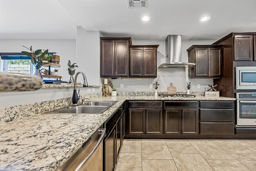 Building Photo - 5032 S Curie Way