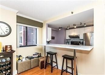 Building Photo - 15 N Beacon St