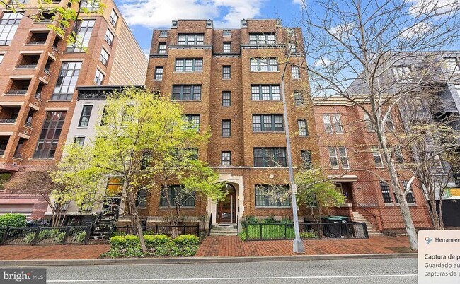 Building Photo - 1124 10th St NW