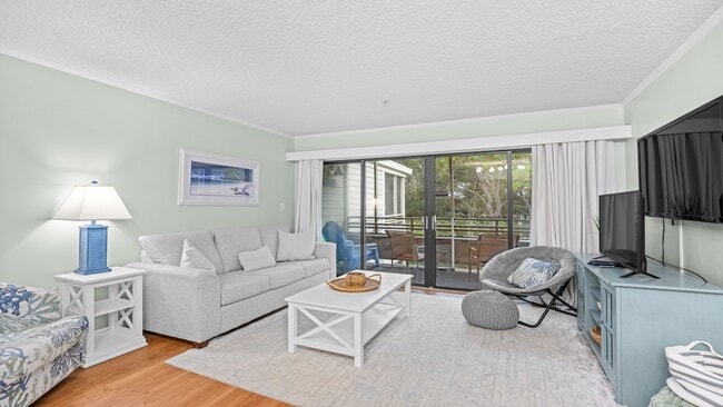 Building Photo - 415 Ocean Creek Dr