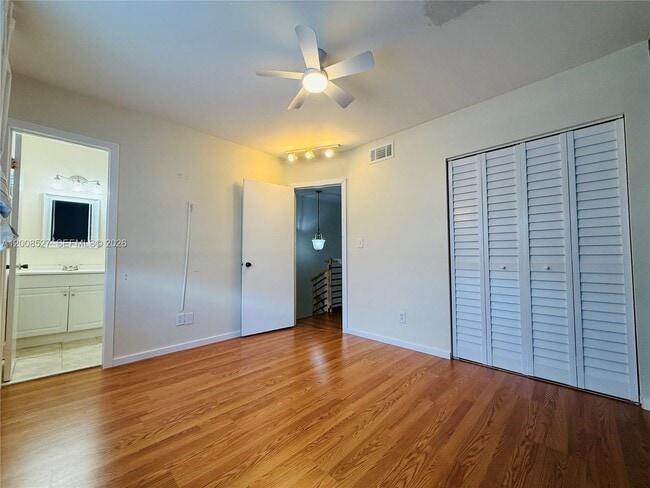 Building Photo - 117 NW 106th Ave