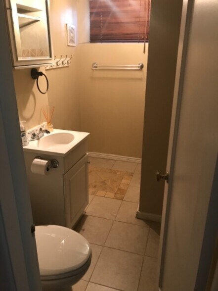 Building Photo - 1150 S Jackson St