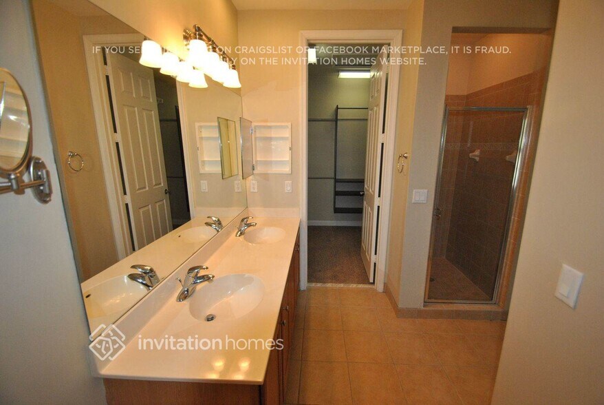 Building Photo - 633 Moondancer Ct