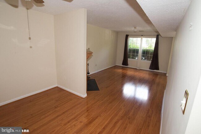 Building Photo - 6128 Hoskins Hollow Cir