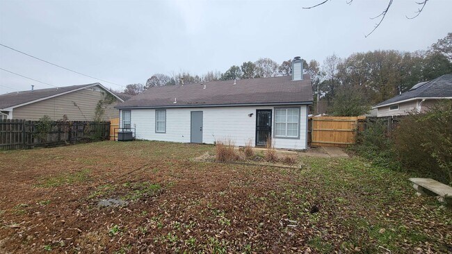 Building Photo - 6903 Gallop Dr