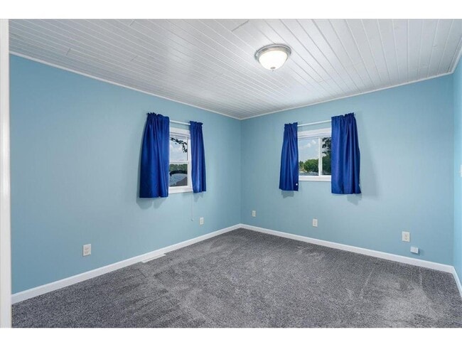 Building Photo - 773 US-63