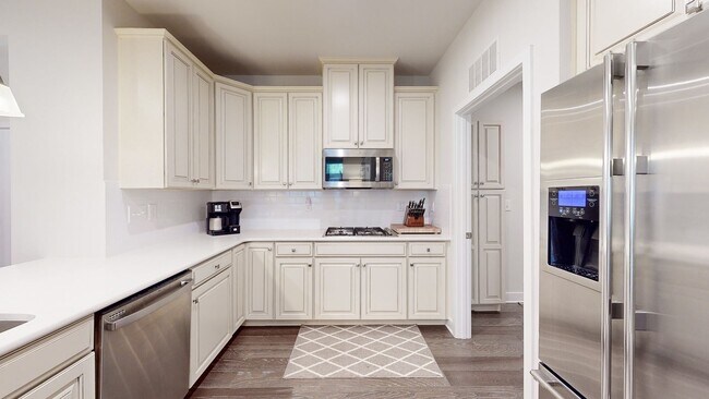 Building Photo - 3 bed, 2.5 bath Townhouse with 2 car garage AVAILABLE Soon  in Mooresville