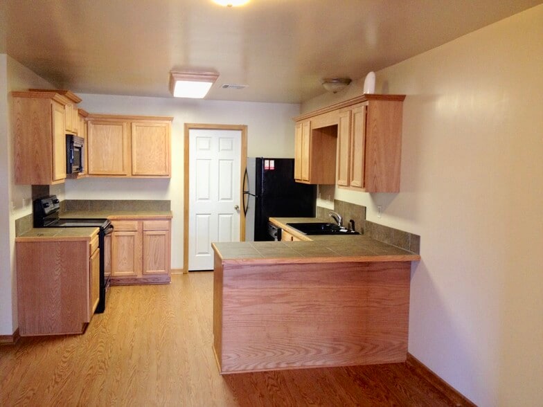 Building Photo - 125 Carter St