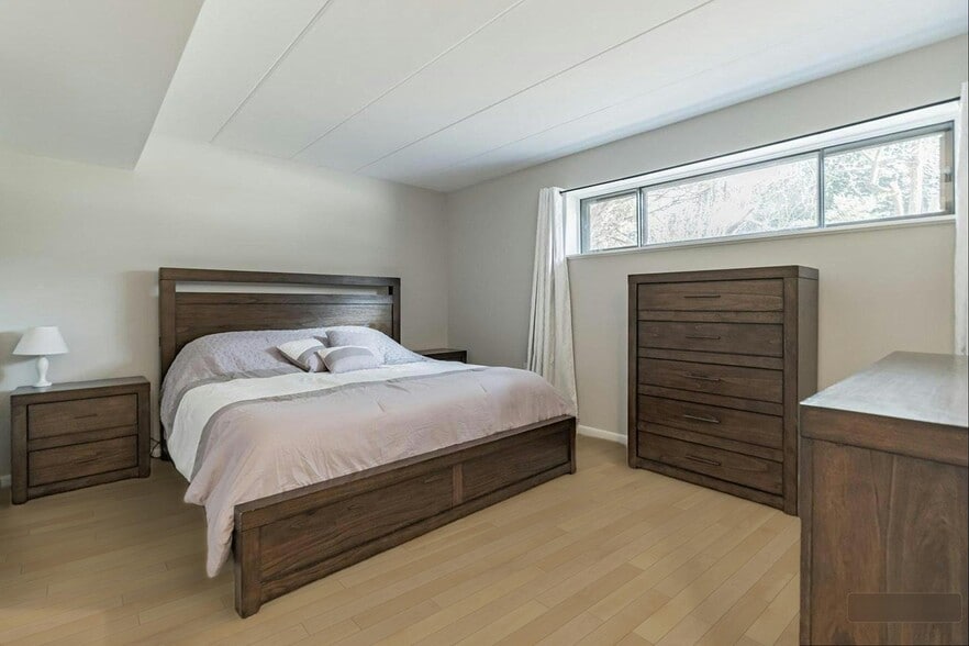 Building Photo - 130 Roberts Ln