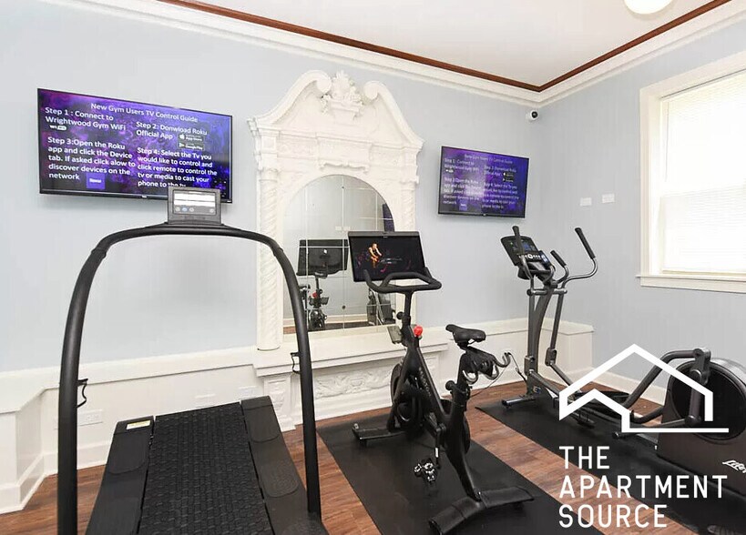 Building Photo - 630 W Wrightwood Ave