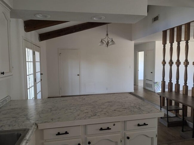 Building Photo - 4710 Pita Dr