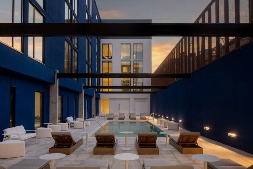 Building Photo - 1704 N 17th St