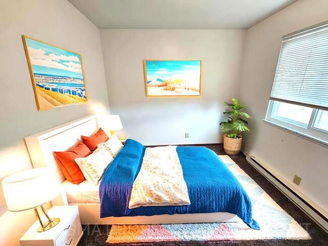 Building Photo - 2 BD, 1 BA in Garretson - Small Town Living Near Big City Amenities