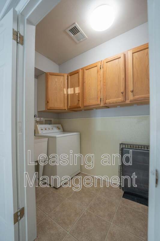 Building Photo - 1737 Bozo Ln