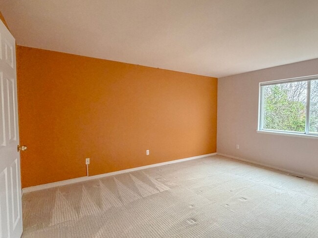 Building Photo - Contemporary 3bd/2.5bth Magnolia Townhome, $4,250/mo.