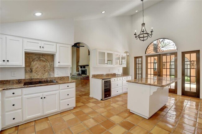 Building Photo - 108 Acapulco Dr