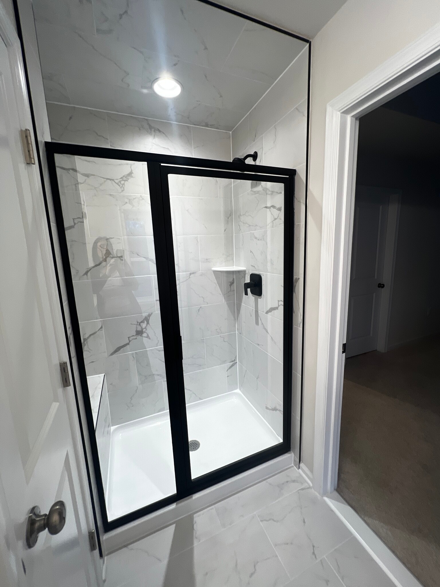 Owner bath with owner bedroom - 2215 Swallowtail Ln