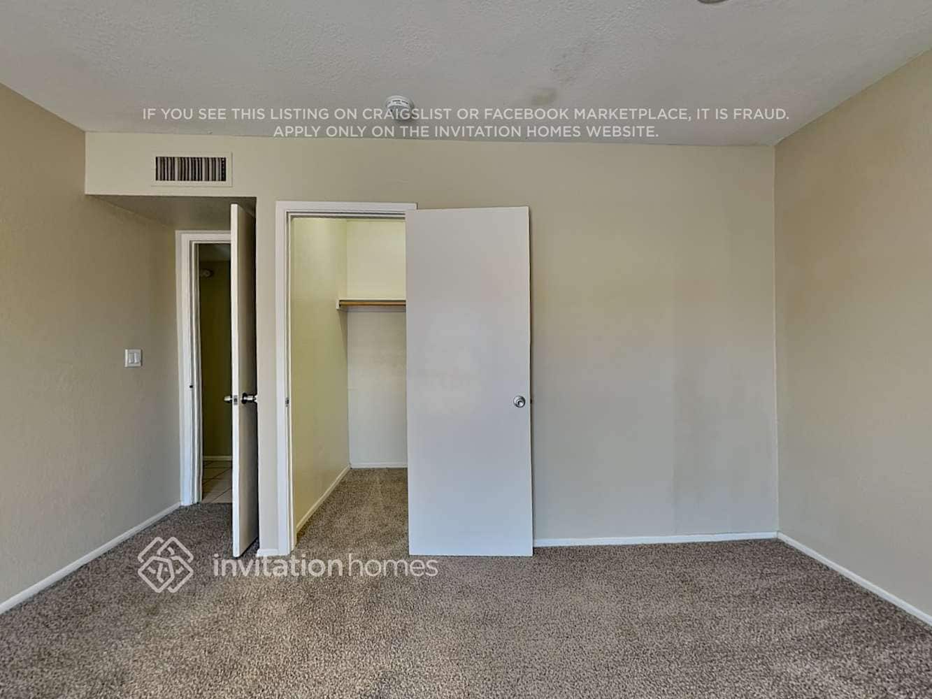 Building Photo - 5634 W Altadena Ave